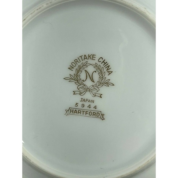 Noritake Hartford 5944 Berry Bowls White Gold Greek Key 5 1/2" Set of 4 - Picture 5 of 6